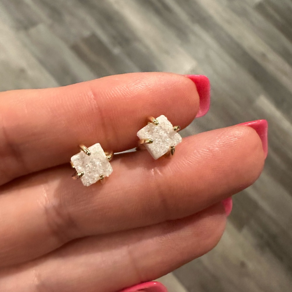 Handmade quartz earrings
